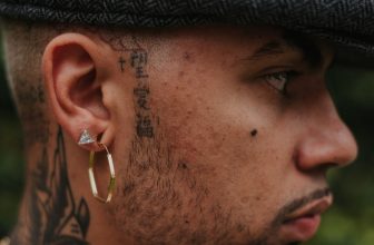 Can Men Wear Earrings and Still Look Stylish?